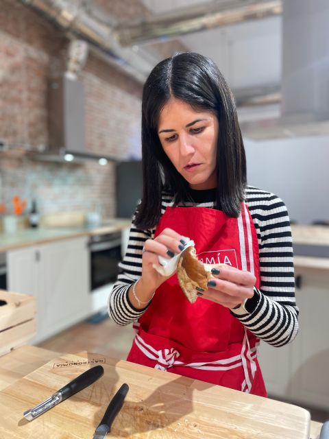 Bilbao: Immersive Basque Cooking Class - Eating everything you prepare
