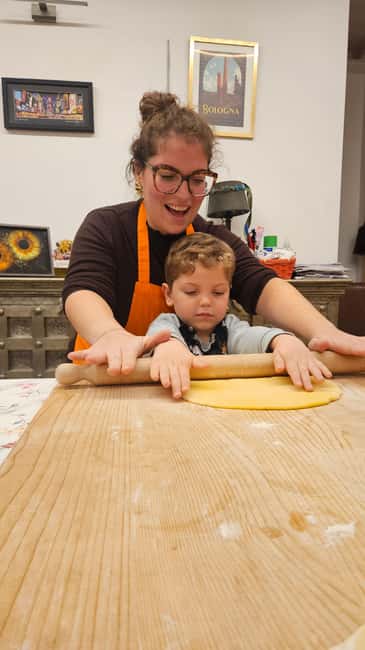 Bologna: Express Pasta-Making Class with Tasting - Key points at a glance