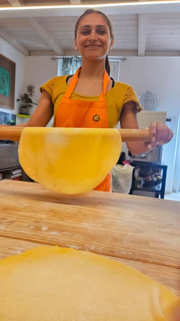 Bologna: Express Pasta-Making Class with Tasting - Rolling pasta the Bolognese way