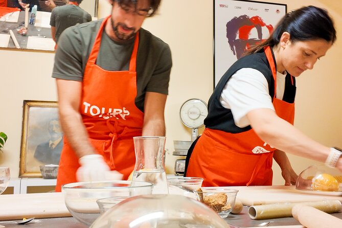 Bologna Local Pasta Cooking Class, Ragu, Spritz, Wine & Gelato - Why this Bologna class feels more local than a standard food tour