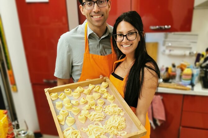 Bologna on the plate, Cooking Class with Alessia - Eating together with wine