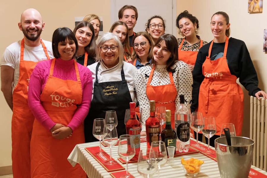 Bologna: Pasta Cooking Class, Ragu, Spritz, Wine & Gelato - Gelato With Balsamic Vinegar