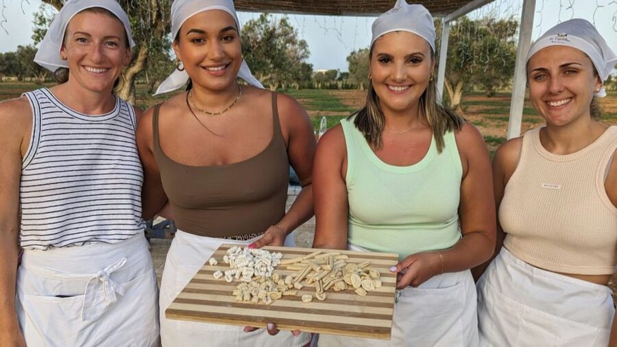 Brindisi: Cooking Class and Tasting in the Olive Grove - Making strascinati with a rougher touch