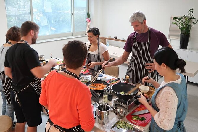 Busan Local Food Cooking Class with Market Tour - Why this class works better than a market snack stop