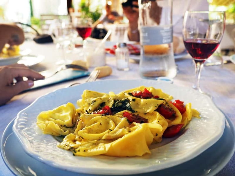 Cagliari Home Cooking Class: Pasta, Wine & Sardinian Flavors - Key points at a glance