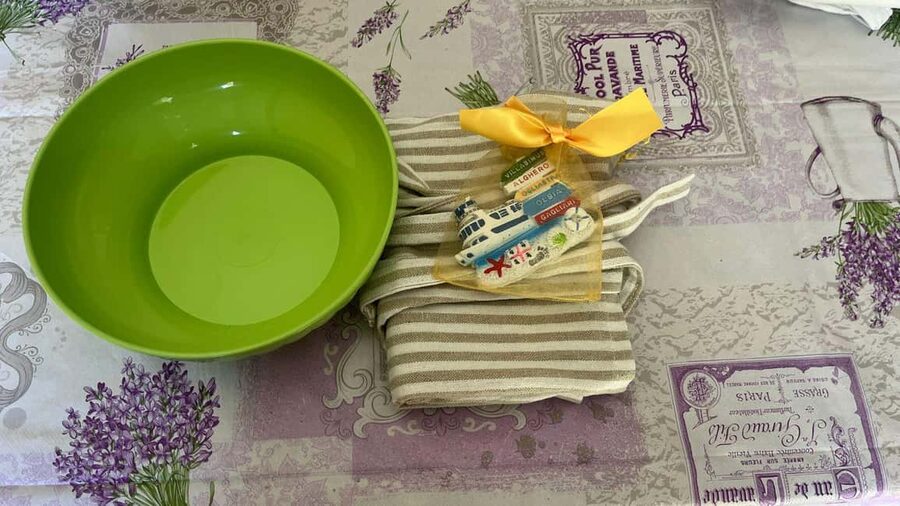 Cagliari Home Cooking Class: Pasta, Wine & Sardinian Flavors - Making culurgiones in a real Sardinian kitchen