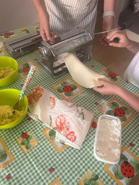 Cagliari Home Cooking Class: Pasta, Wine & Sardinian Flavors - A small group makes a practical difference