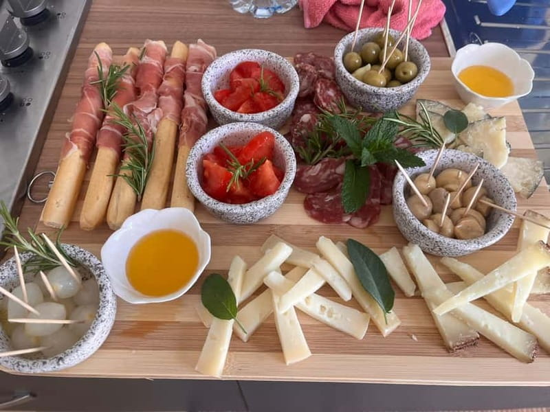 Cagliari Home Cooking Class: Pasta, Wine & Sardinian Flavors - Who will get the most from this class?