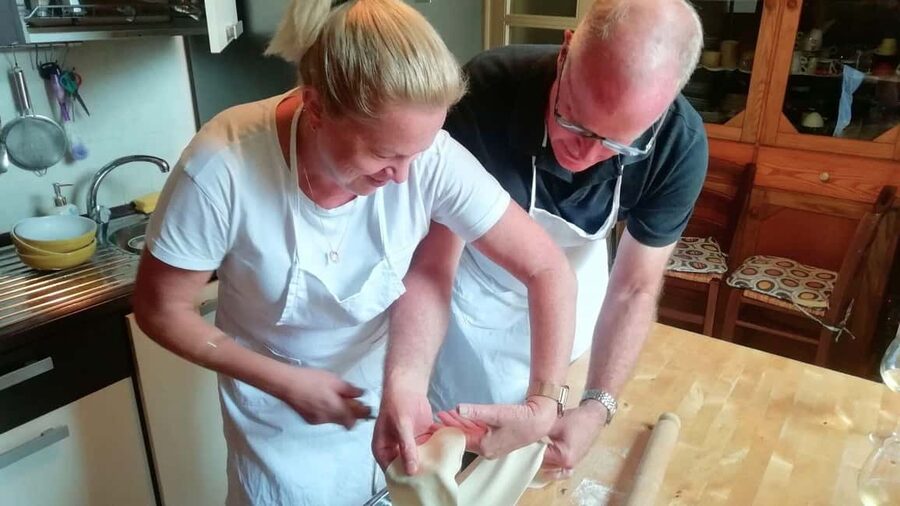 Cagliari: Sardinian Cooking Class with Meal and Drinks - Aperitivo while the pasta cooks