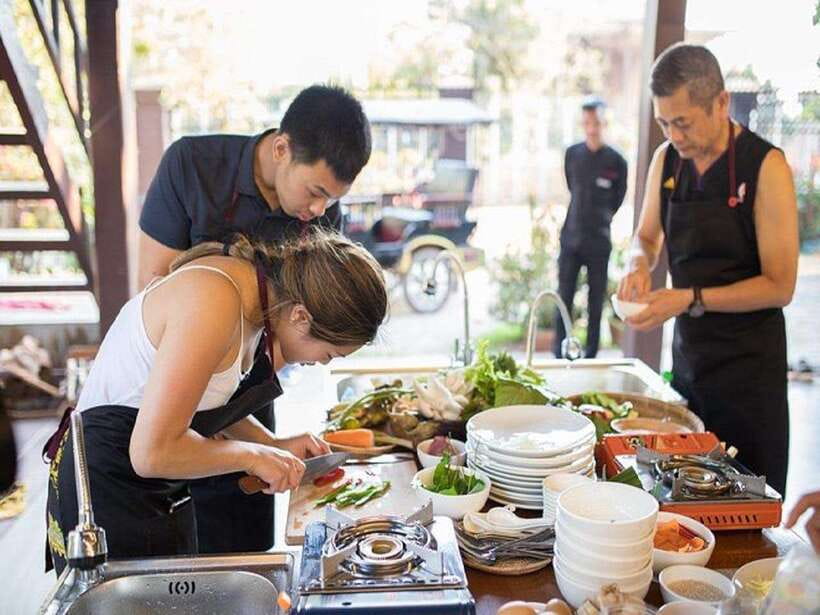 Cambodian Cooking Class - The market is more than a shopping stop