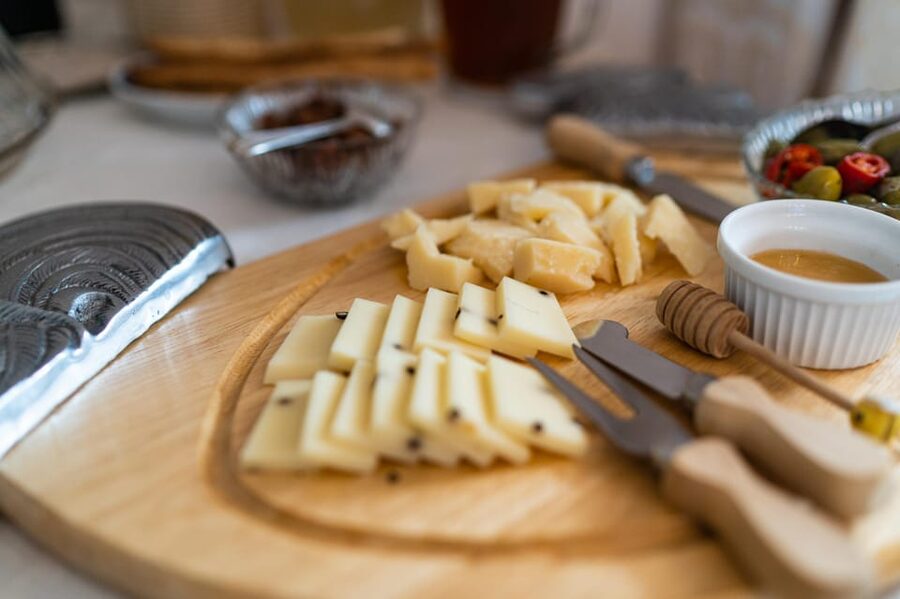 Catania: Cooking class set in a sea front historic villa - How the three-hour timing works for your evening