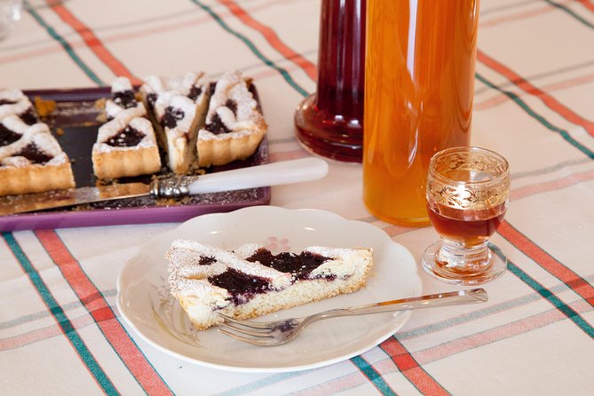 Cesarine: Dining & Cooking Demo at Local's Home in Alberobello - The food: seasonal, local, and family-based