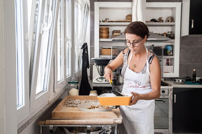 Cesarine: Home Cooking Class & Meal with a Local in Alberobello - Why a home kitchen changes the Alberobello experience