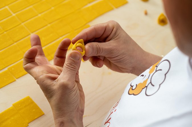 Cesarine: Home Cooking Class & Meal with a Local in Bologna - Sitting down to a family-style meal