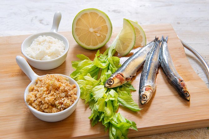 Cesarine: Home Cooking Class & Meal with a Local in Catania - The hosts make the difference