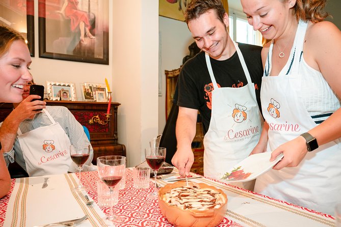 Cesarine: Market Tour & Home Cooking Class in Bari - Sitting down to a three-course Bari lunch