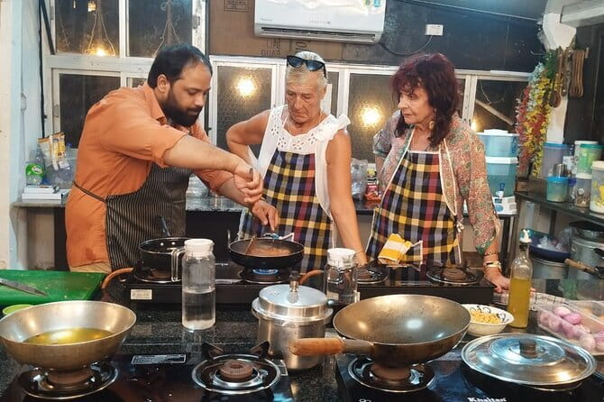Chef Kamal's Indian Cooking Classes - Timing, confirmation, and cancellation details