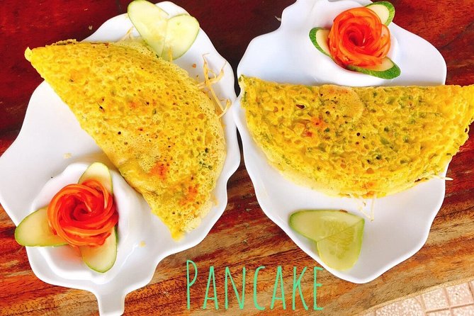 Chef Vu Cooking Class Plus Market Trip in Saigon Center (Pick up by Cyclo) - The cyclo ride through central Ho Chi Minh City
