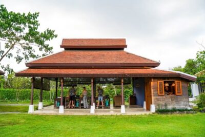 Chiang Mai: Authentic Cooking Class with Market & Farm Visit