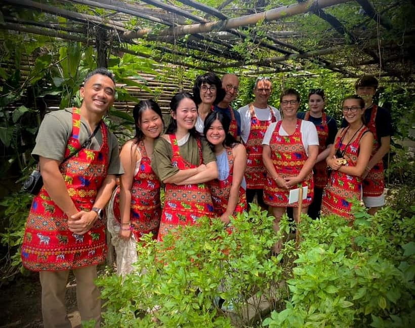 Chiang Mai: Cooking Class, Market & Thai Herbs Garden Tour - The Thai herb garden and organic kitchen