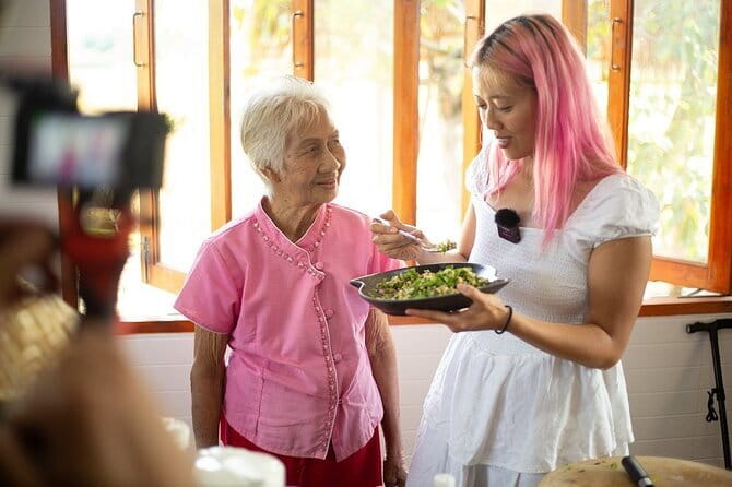 Chiang Mai Cooking Class - Siam Authentic Cooking Class - From Tha Phae Gate to the Cooking School