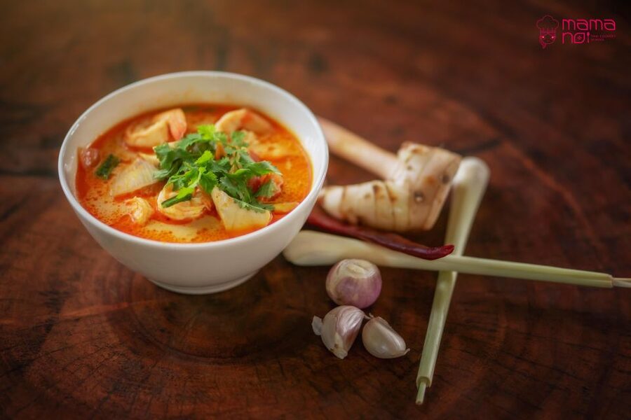 Chiang Mai: Cooking Class with Organic Farm at Mama Noi - Starting at a local Chiang Mai market