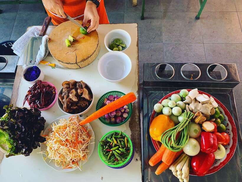 Chiang Mai: Half Day Cooking Class at Organic Farm - Your own station makes the food memorable