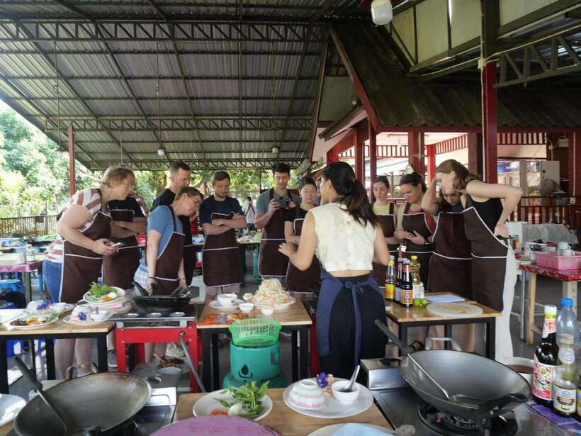 Chiang Mai: Half Day Cooking Class at Organic Farm - The instructors keep the class relaxed