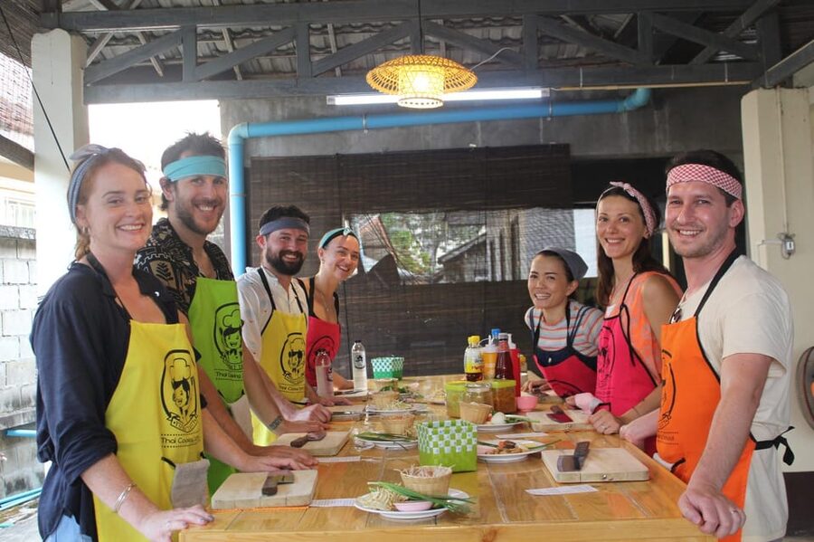 Chiang Mai: Half Day Morning Cooking Class with Market Tour - What You Eat and Take Home