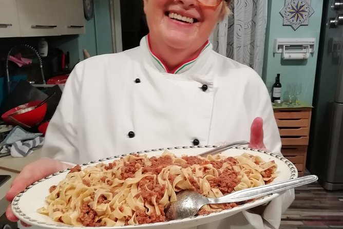 Choose three recipes to cook from all the traditional cuisine - How the recipe choice really works