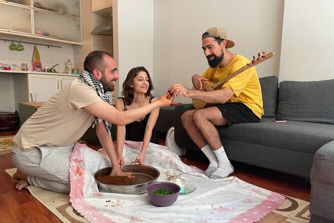 Çiğ Köfte Cooking Class/Night with Traditional Music At Home - Timing, transport, and the small details that matter