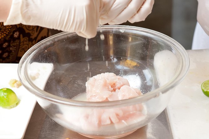 Cook an Authentic Ceviche And Peruvian Pisco Sour! - Who should book this Lima cooking class?