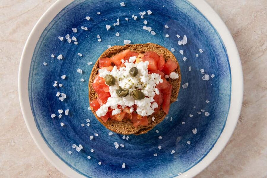 Cook like a Greek in a cooking Class in the heart of Athens - Arriving at Sarri 12 in Psirri