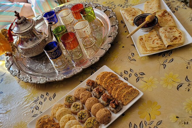 Cook Moroccan Food & Try on Traditional Clothes like a local - Key points to know before booking