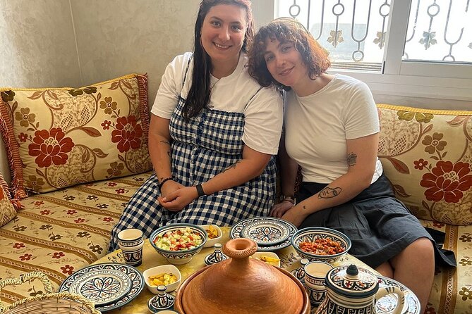 Cook Moroccan Food & Try on Traditional Clothes like a local - Who will enjoy this Casablanca experience most?