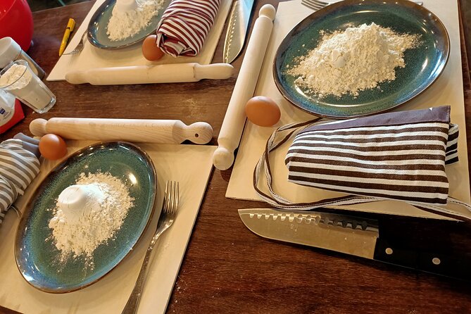Cooking Class 2 Hour Spanish Steps - Fettucine and Tiramisù - Eating what you made near the Spanish Steps