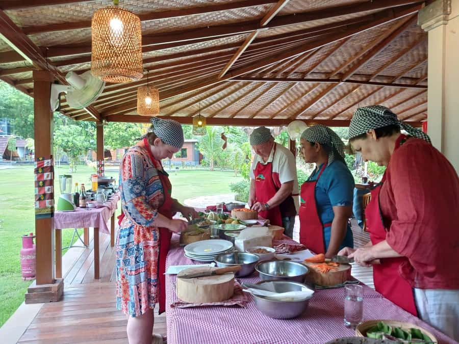 Cooking Class 3 Courses Balinese Dishes - A garden visit before the cooking begins