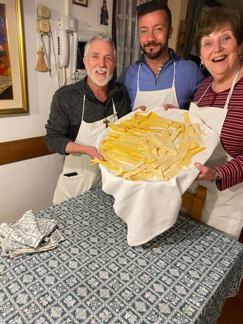 Cooking class at Villa Toscana near Cortona - Cooking with Chef Dandy and Chef Otilia