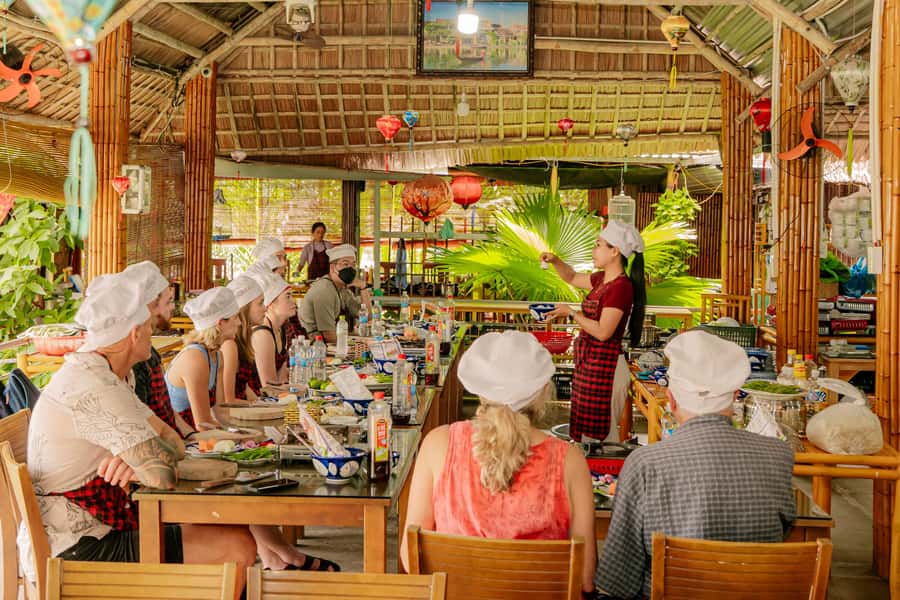 COOKING CLASS & BASKET BOAT - A Bamboo Basket Boat Through Coconut Country