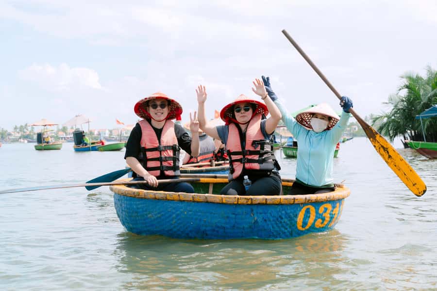COOKING CLASS & BASKET BOAT - Should You Book the Basket Boat and Cooking Class?