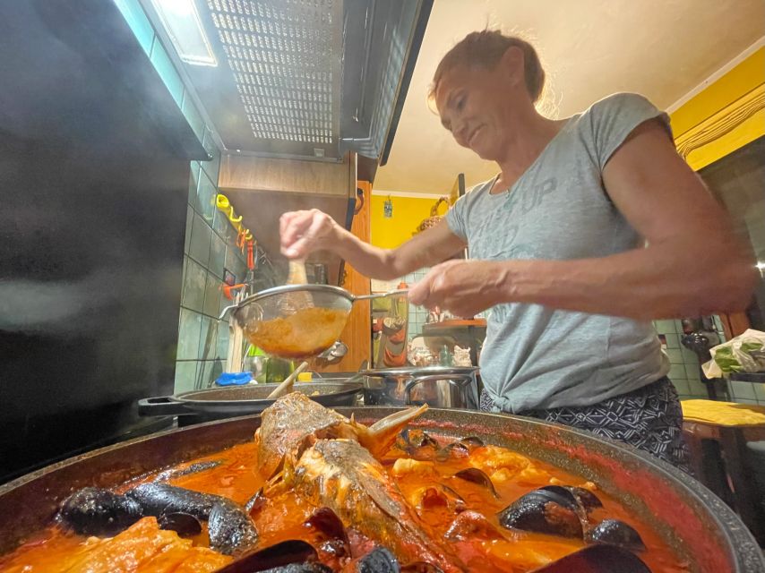 Cooking class, dinner and wine tasting in Lecce (Corigliano) - Fresh ingredients from the family property