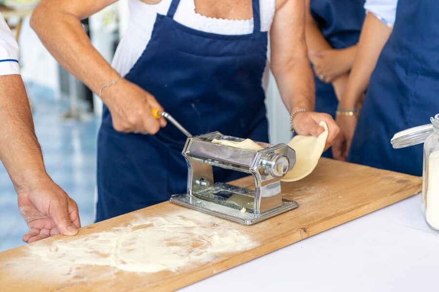 Cooking class: How to make Ravioli, Tagliatelle & Tiramisù! - Who should book this cooking class?