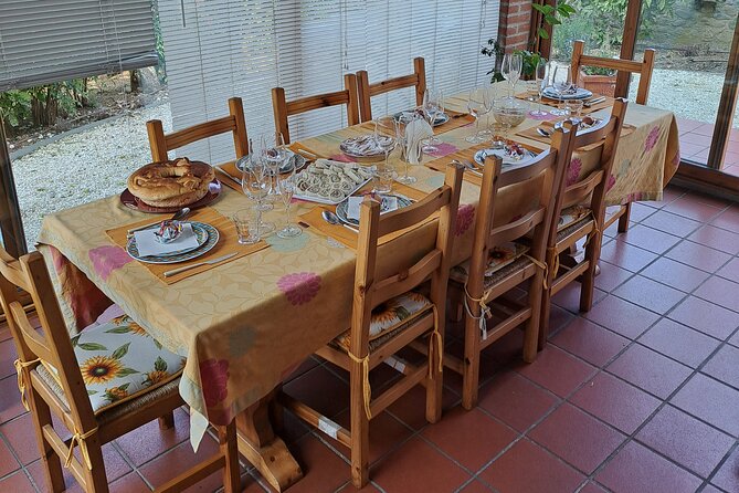 Cooking class in a garden: handmade pasta - The value of $123.02 per person