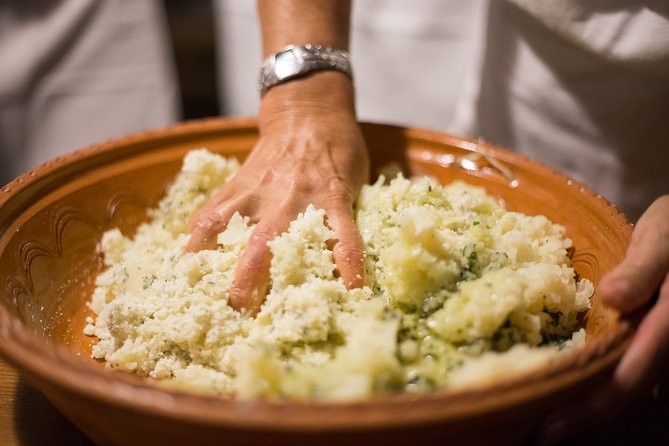 Cooking Class in a Secret Courtyard - Culurgiones (Sardinian Pasta) - What the house tour adds