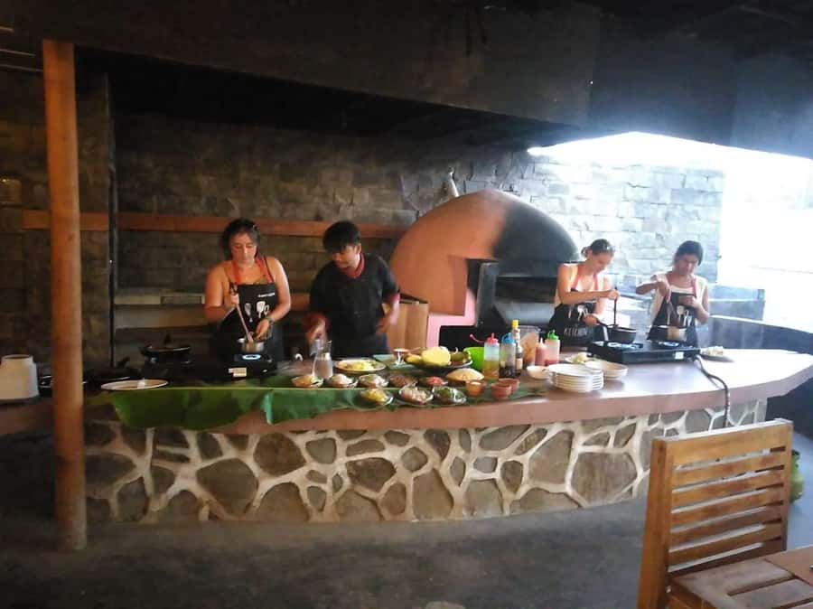 Cooking Class in Lombok - Cooking Indonesian food in Selong Belanak