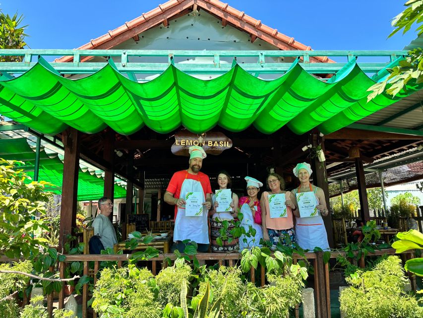 Cooking Class in Tra Que Organic Vegetable Village - A medicinal herb foot massage before cooking