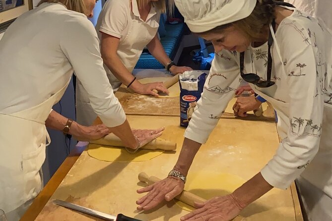 Cooking class in Tuscan Villa near Cortona - Key points to know before booking