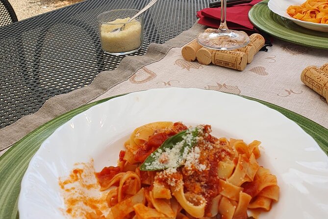 Cooking Class in Tuscany - What the $286.60 price covers