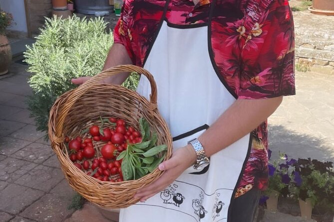 Cooking Class in Tuscany - A private format with room for personal touches