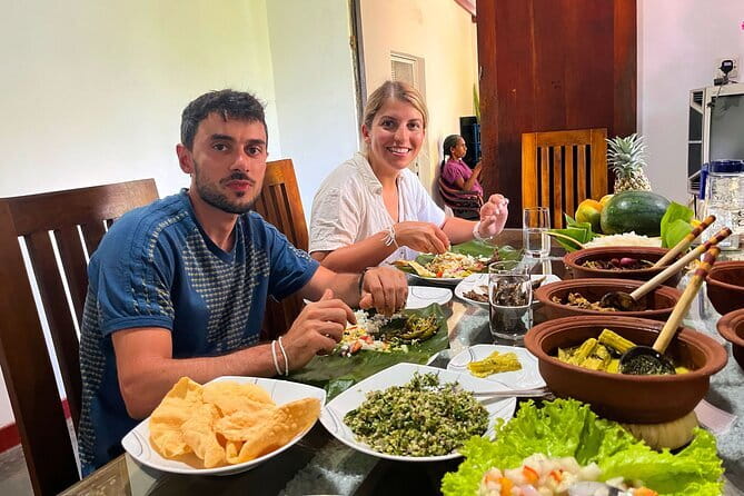 Cooking Class Sri Lanka with Locals - Entering a real local home in Colombo